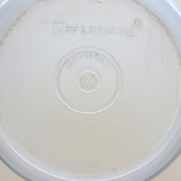 Vintage Tupperware Clear Dry Goods Storage Containers (1 Lid) - Picture 7 of 8